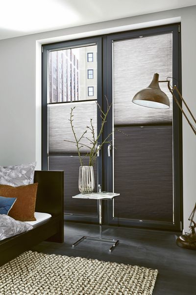 Plisségardiner, SG 8500, DUETTE® Fixé Elan, Col 20012, DUETTE® Architella® Elan Dark, Col 20086, BB35