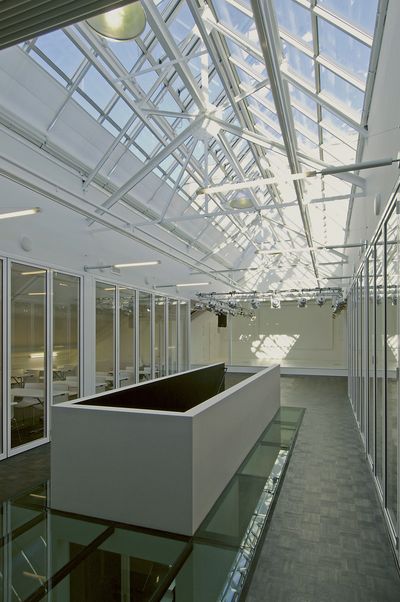 Solbeskyttelse for takvinduer , SG 2195, Room shot "L'Oréal Training Center", Oslo, Norway
