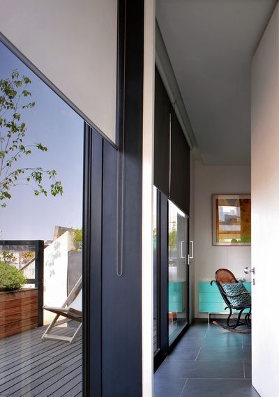 Rullegardiner, SG 4910, Multiscreen 1-10%, Room shot "Bateman's Row Penthouse Apartment", London, United Kingdom