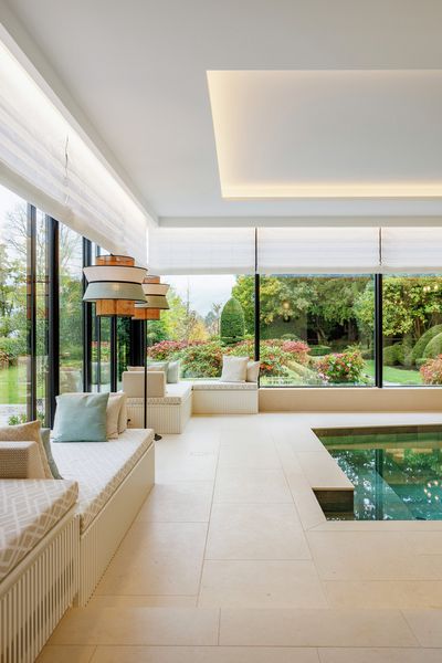 Liftgardiner, SG 2360, Colorama 2, Villa at the lake, Lucerne, Switzerland