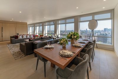 Rullegardiner, SG 4960, Multiscreen 1-10%, Centre Point, London, United Kingdom, Recess