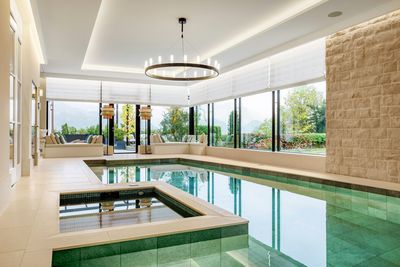 Liftgardiner, SG 2360, Colorama 2, Villa at the lake, Lucerne, Switzerland