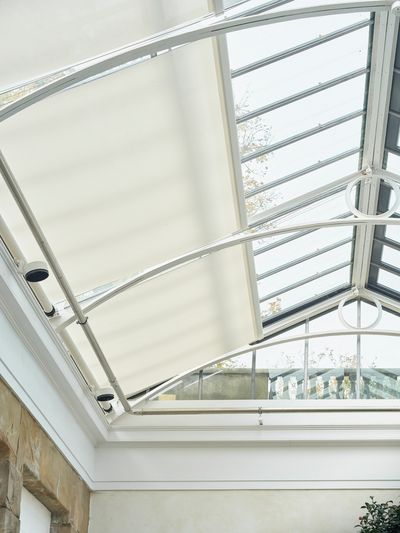 Skylight Overlys- og Vinterhavesystem, SG 8600, Versascreen 1-10%, The Camellia House, Wentworth, South Yorkshire, United Kingdom
