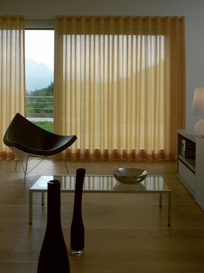 Håndførte gardinskinner, Colorama 1, Room shot