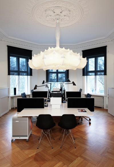 Rullegardiner, Multiscreen 1-10%, Room shot "Red Bull Office", Oslo, Norway