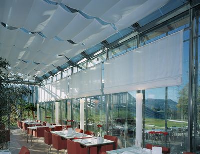 Liftgardiner, SG 2120, Colorama 1, Room shot "Paul Klee Zentrum - Restaurant Schöngrün", Berne, Switzerland