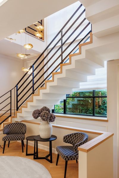 Liftgardiner, SG 2360, Colorama 2, Villa at the lake, Lucerne, Switzerland