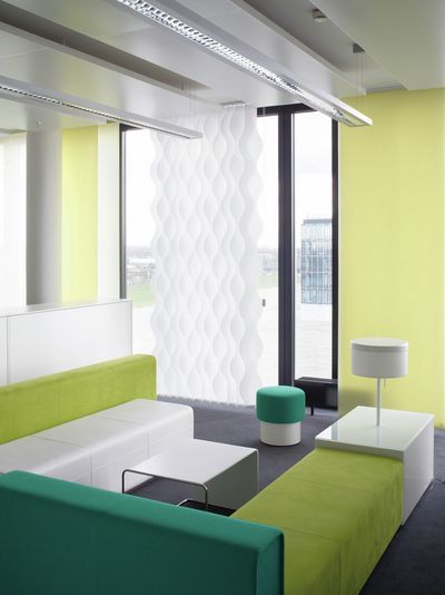 Lamellgardiner, SG 2810, Multi Visio, Room shot "Kranhaus", Cologne, Germany, Vertical Waves