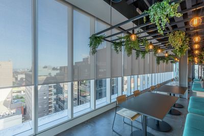 Rullegardiner, SG 4910, Versascreen 1-10%, Virgin Money, Glasgow, Scotland, United Kingdom