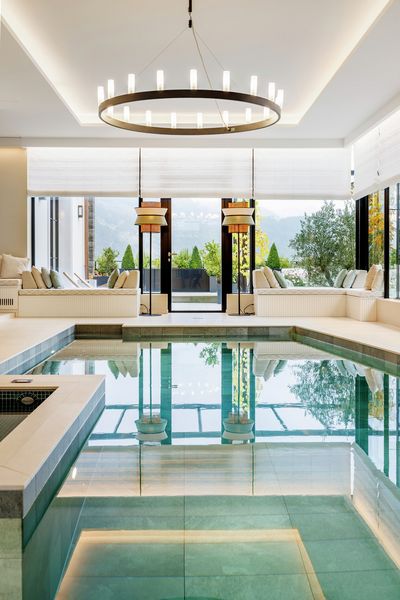 Liftgardiner, SG 2360, Colorama 2, Villa at the lake, Lucerne, Switzerland